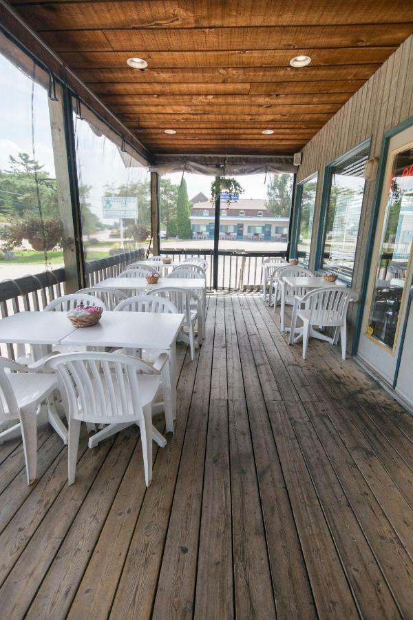 باري ساوند Trapper'S Choice Inn & Restaurant المظهر الخارجي الصورة